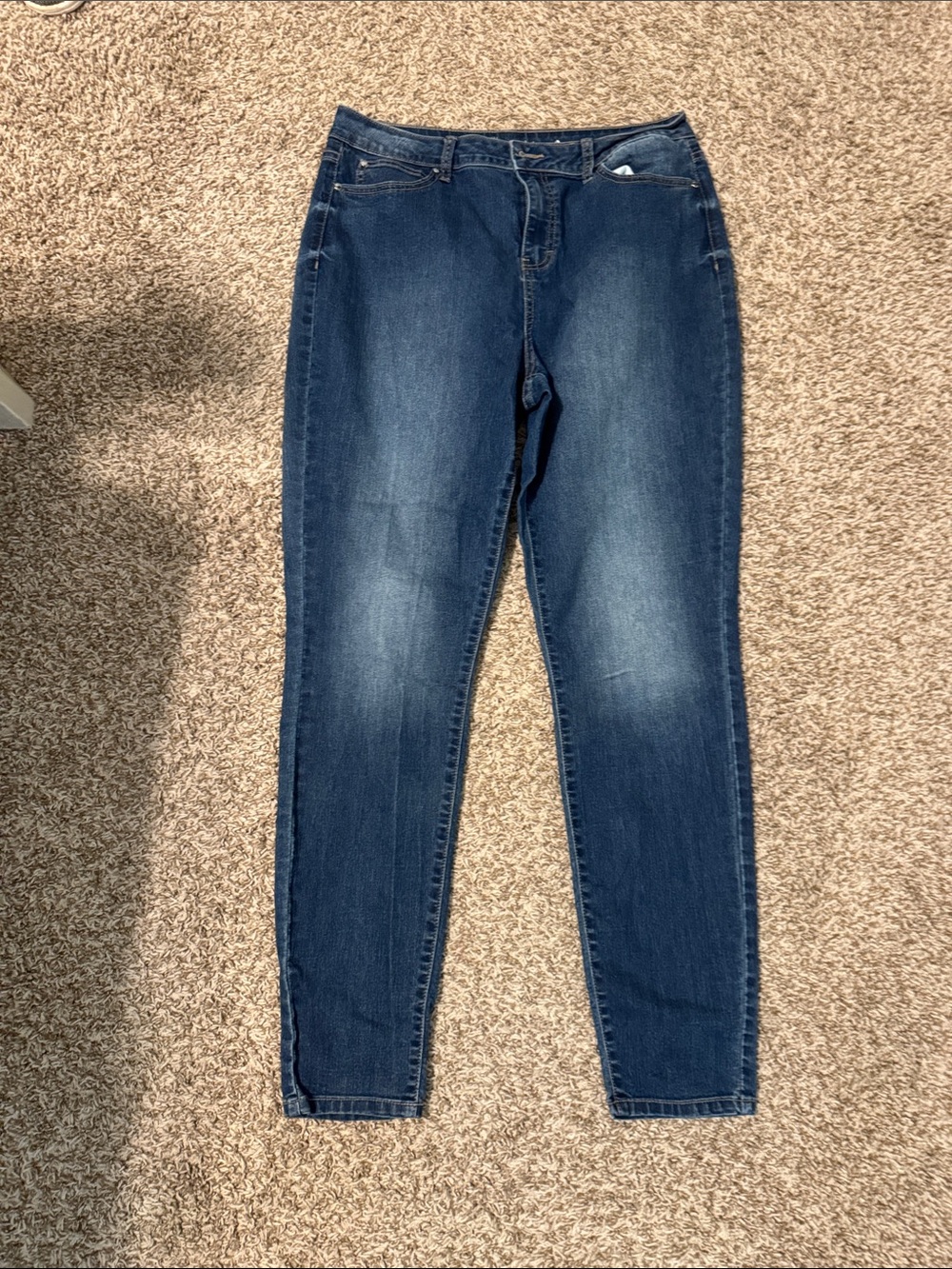 Jennifer Lopez Dark Blue Skinny Jeans